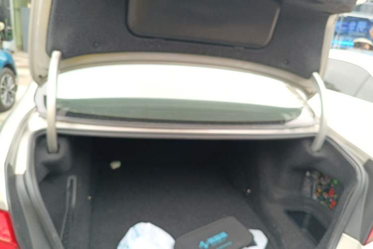 Used BMW 5 Series 2014 525Li Leading Model