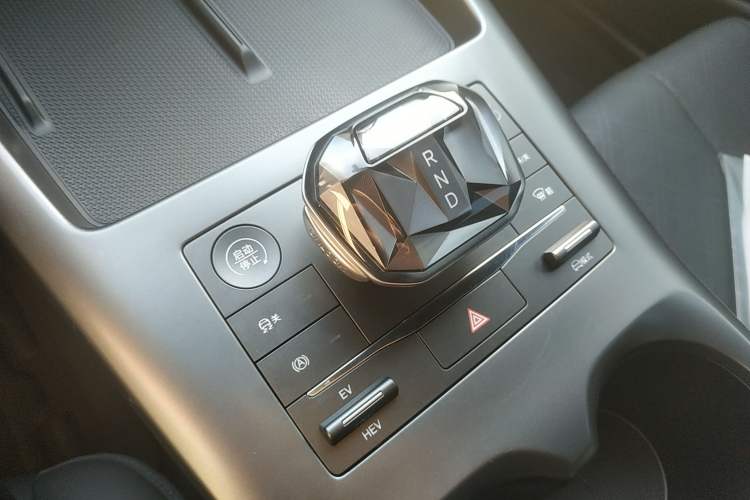 Used BYD Qin PLUS 2025 DM-i Smart Drive 55KM Leading Model
