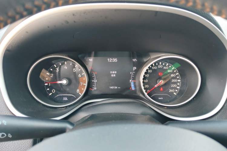 Used  Compass 2017 200T Automatic Family Edition
