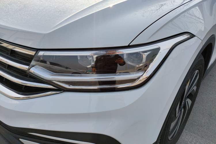 Used Volkswagen Tiguan L 2024 300TSI Automatic Two-Wheel Drive Smart Edition
