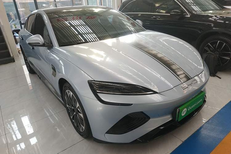 Used BYD Seal 2022 550 km Standard Range Rear-Wheel Drive Prestige Version
