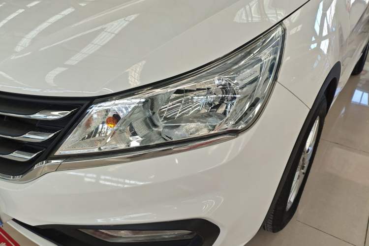 Used Baojun 310 2016 1.2L Manual Luxury Model
