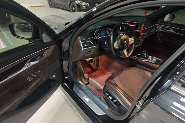 Used BMW 7 Series 2021 730Li M Sport Package
