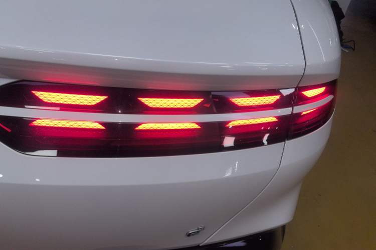 Used Denza Z9 2024 1100 km All-Wheel-Drive Ultra Version