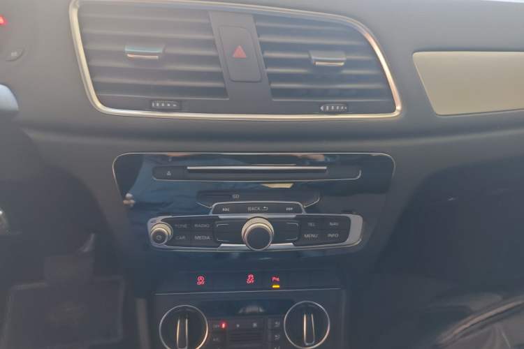 Used Audi Q3 2016 35 TFSI Fashion Model
