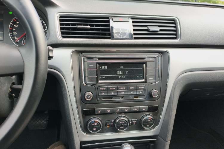 Used Volkswagen Passat 2014 1.8TSI DSG Prestige Edition
