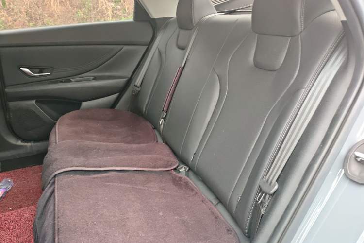 Used Hyundai Elantra 2021 1.5L CVT LUX Prestige Edition
