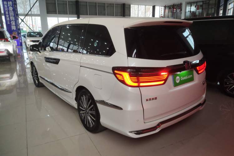 Used Honda Elysion 2022 2.0L eHEV Luxury Edition
