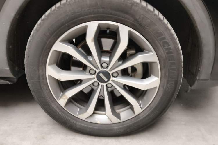 Used Wey VV6 2020 2.0T Two-Wheel Drive Smart Protection+