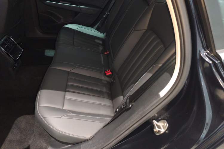 Used Volkswagen Passat 2024 280TSI Business Edition
