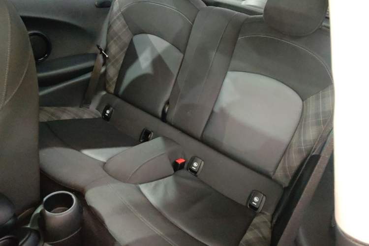 Used  MINI 2016 1.5T COOPER
