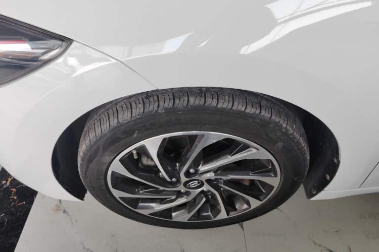 Used Hyundai Elantra 2019 1.4T Dual-Clutch Xuan Dong · Dynamic Model
