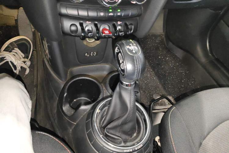 Used  MINI 2014 1.5T COOPER Fun
