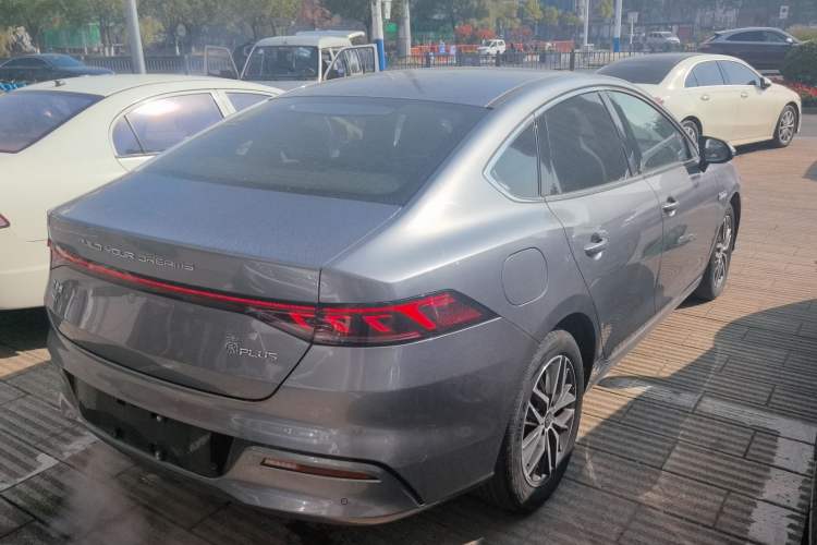 Used BYD Qin PLUS 2021 DM-i 55KM Flagship Model
