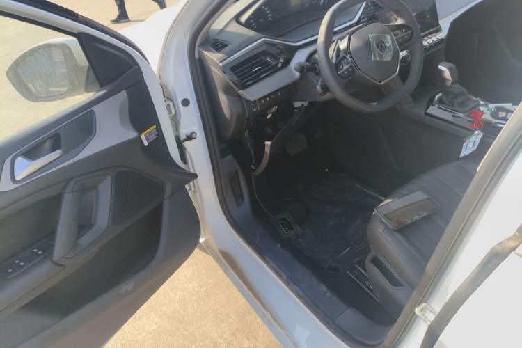 Used Peugeot 408 2022 1.6T Light-Chasing Edition
