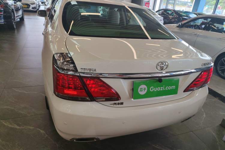Used Toyota Crown 2012 2.5L Royal Navigation Edition
