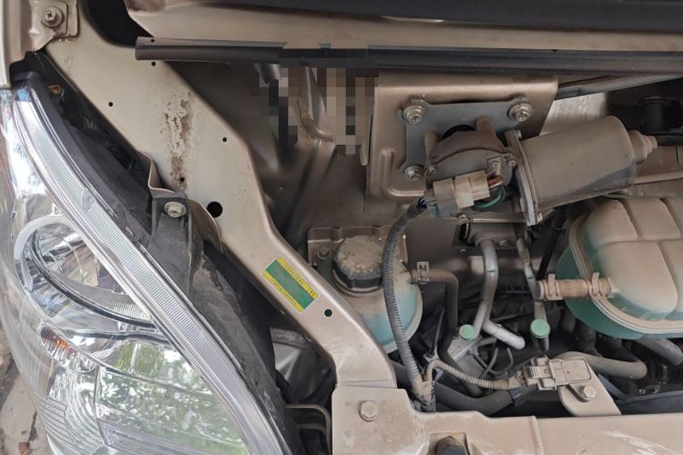 Used Wuling Rongguang EV 2022 Basic Passenger Bus Powered by Penghui Battery
