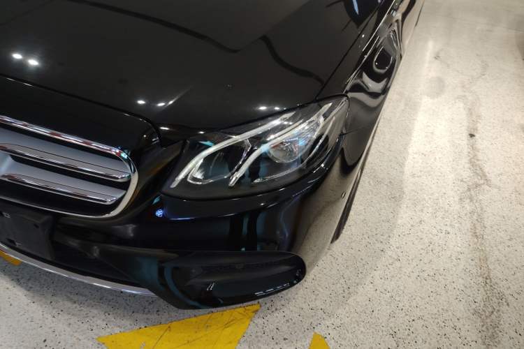 Used Mercedes-Benz E-Class 2017 E 200 L Sport 4MATIC
