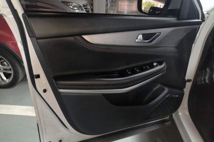 Used Changan CS75 2020 280T DCT Luxury Model China VI Standard
