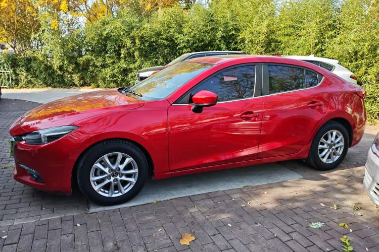 Used Mazda Mazda 3 Axela 2017 Sedan 1.5L Automatic Luxury Model China VI Standard