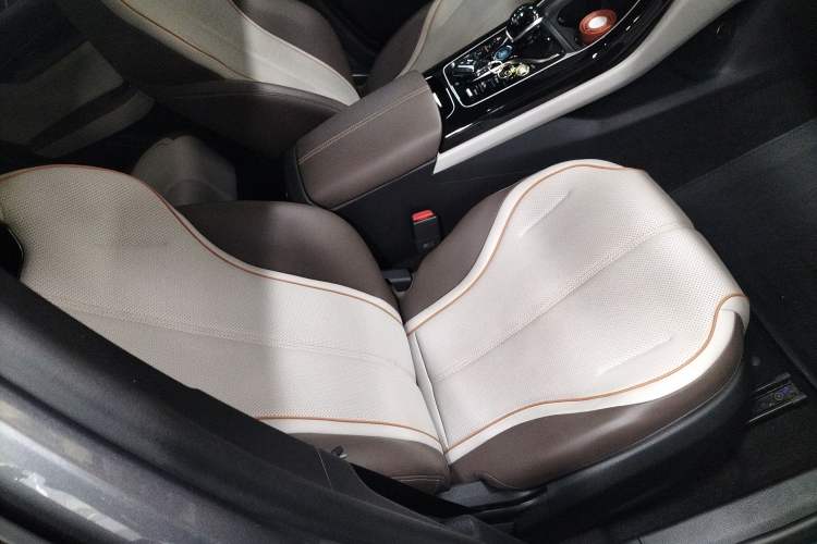 Used BYD Qin PLUS 2024 Honor Edition EV 510KM Leading Model