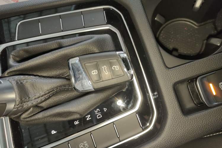 Used Volkswagen Magotan 2024 2 Million Units of Zhongxiang Version 280TSI DSG Comfort Edition