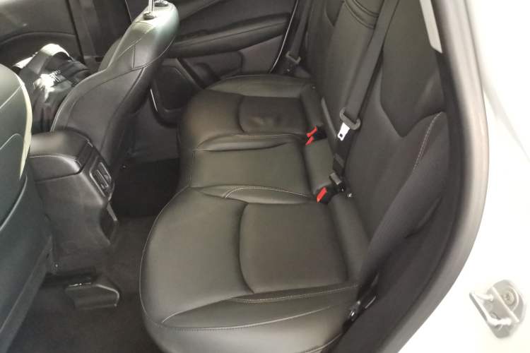 Used  Compass 2017 200T Automatic Family Edition
