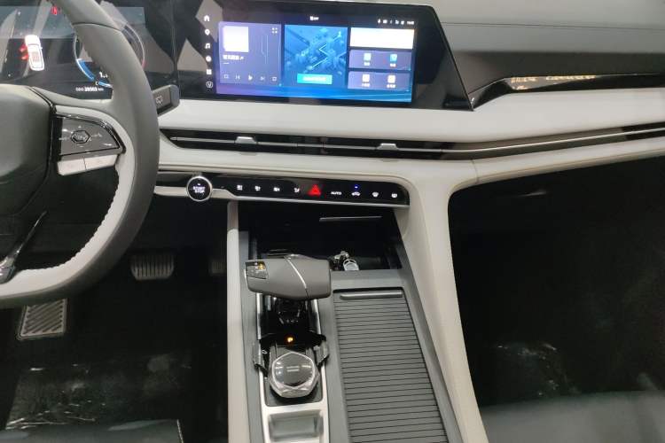 Used Changan CS75 PLUS 2023 3rd Generation 1.5T Automatic Prestige Model