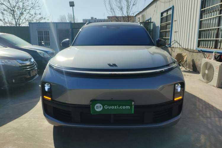 Used Li Auto L8 2023 Pro Model
