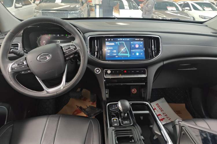 Used GAC Trumpchi GS8 2020 390T Two-Wheel Drive Luxury Smart Connectivity Commemorative Edition (7 Seats)
