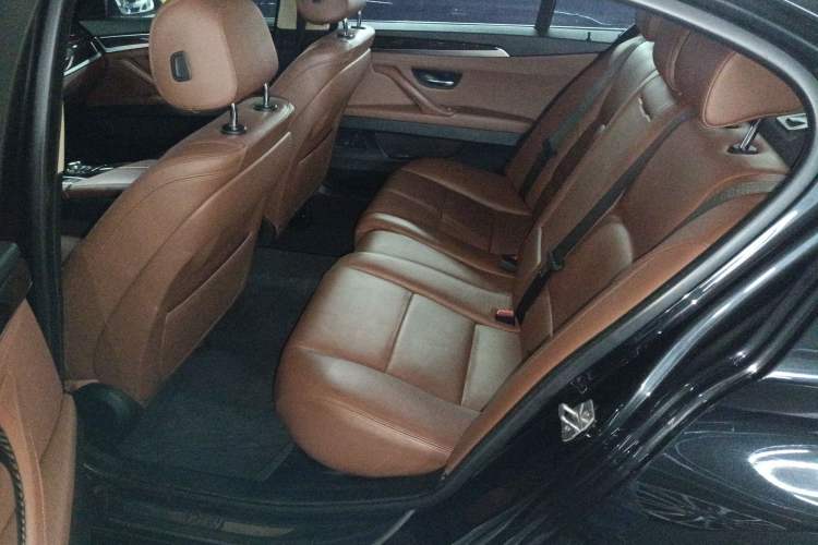 Used BMW 5 Series 2017 525Li Leading Model
