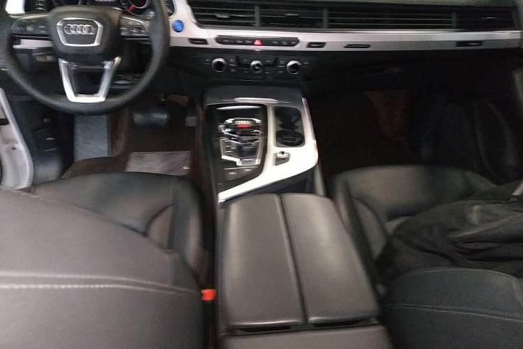 Used Audi Q7 2019 45 TFSI Comfort Model