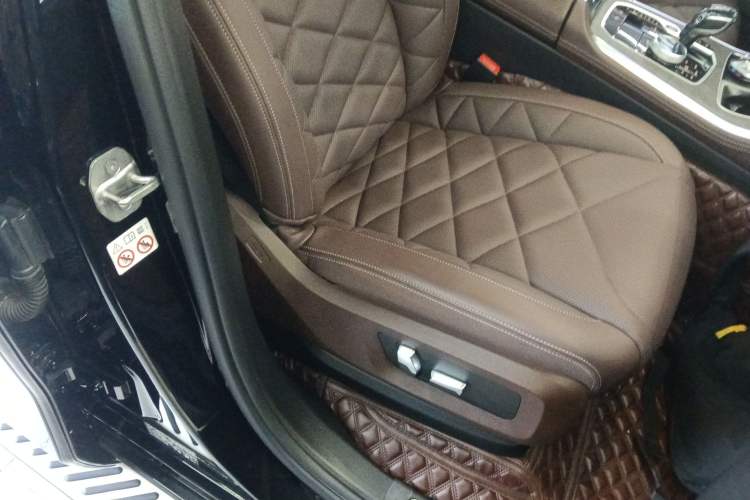 Used BMW X5 2022 Restyled xDrive 30Li Luxury Version M Sport Package
