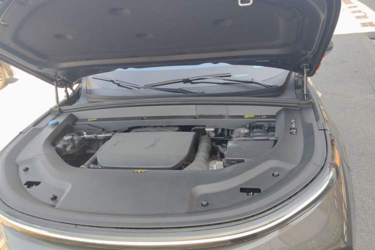 Used Li Auto L9 2022 Max model
