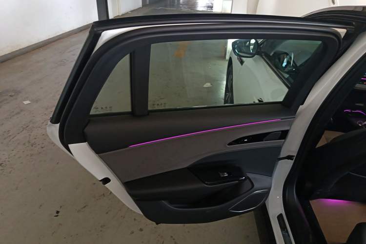 Used Hongqi EH7 2024 600 Pro Glory Edition
