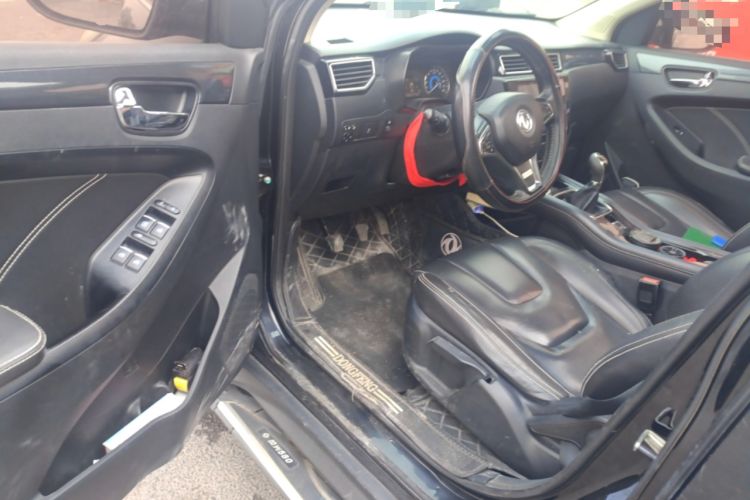 Used Dongfeng Fengon 580 2016 1.5T Manual Luxury Version
