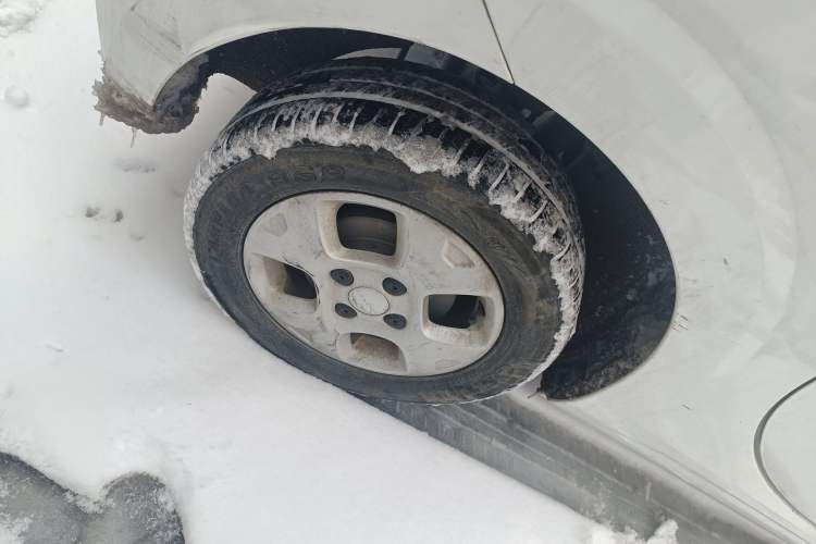 Used Roewe Clever 2021 302 km New Four-Seater Super-Efficient Version