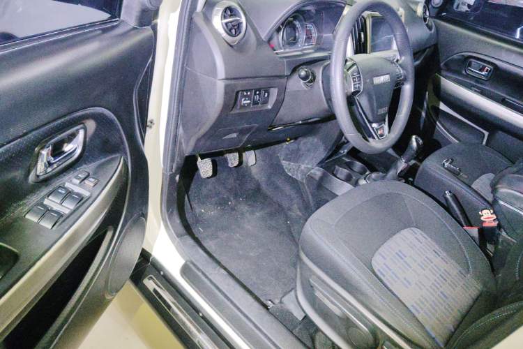 Used Haval H1 2017 Red-Label 1.5L Manual Comfort Model
