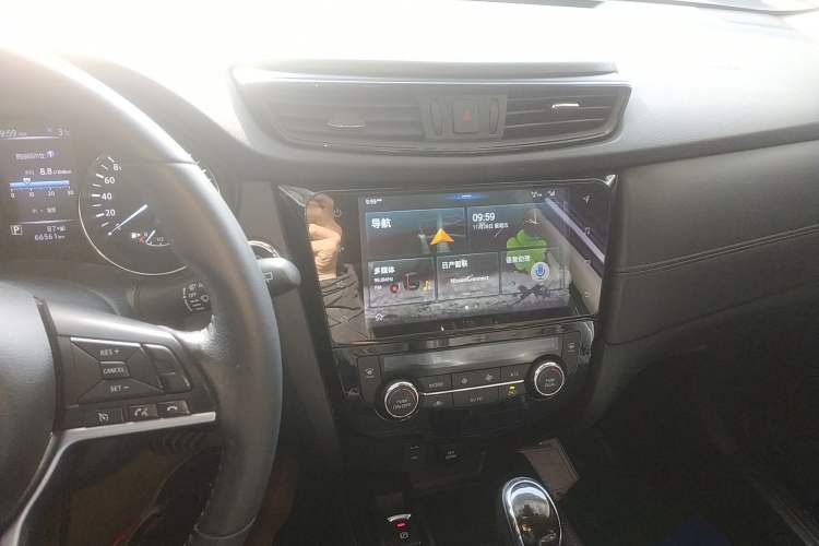 Used Nissan X-Trail 2019 2.0L CVT Smart Connect Comfort Edition 2WD
