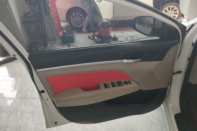 Used Hyundai Elantra 2016 1.6L Automatic ZhiXuan – Elite Version
