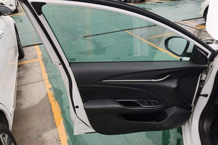 Used Buick GT 2016 15N Automatic Luxury Edition
