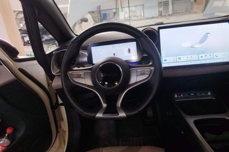 Used BYD Dolphin 2025 Intelligent Driving Version 410 km Fashion Edition
