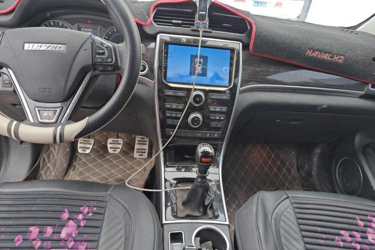 Used Haval H2 2016 Red-Label 1.5T Manual Two-Wheel Drive Luxury Model