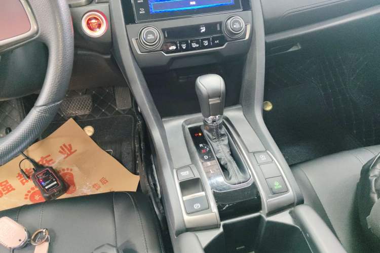 Used Honda Civic 2021 HATCHBACK 220TURBO CVT New Trendsetter