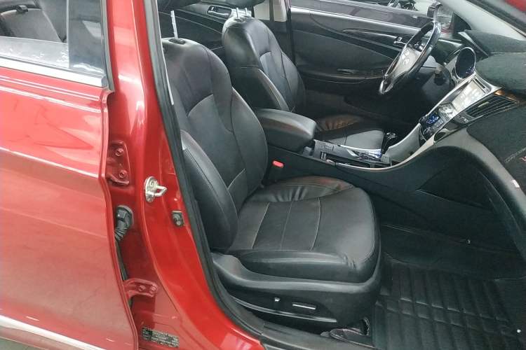 Used Hyundai Sonata 2014 2.4L Automatic Leading Edition China IV Standard
