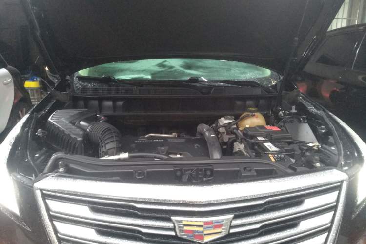 Used Cadillac XT5 2018 25T Luxury Model
