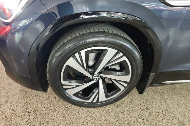 Used Volkswagen ID.6 CROZZ 2024 PRO Model
