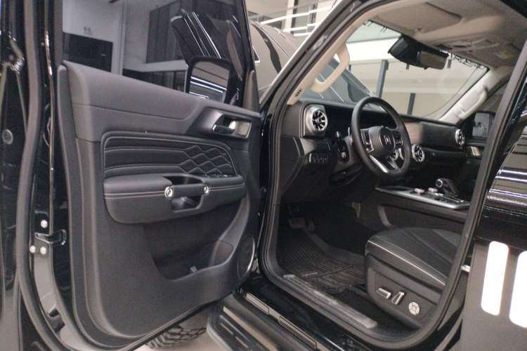 Used Tank 300 2023 2.0T Iron Rider 02
