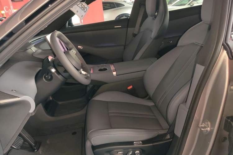 Used  YU7 2025 Ultra-Long Range Rear-Wheel Drive Version
