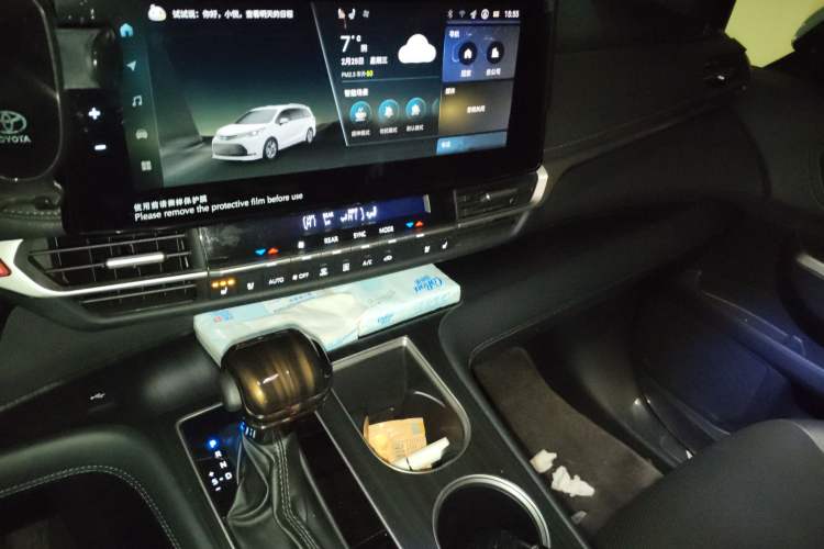 Used Toyota Sienna 2024 2.5L Hybrid Four-Wheel Drive Prestige Edition